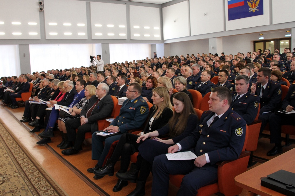 Уфсин по городу санкт петербургу. УФСИН по Санкт-Петербургу и Ленинградской области. Начальник УФСИН России по г Санкт-Петербургу и Ленинградской области. УФСИН Санкт-Петербург официальный сайт. Управление ФСИН по Санкт Петербургу.