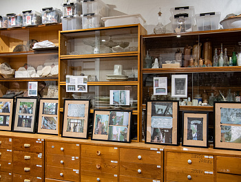 Сохранение истории в деталях: петербургский Уполномоченный поблагодарила добровольцев, подаривших витражам новую жизнь