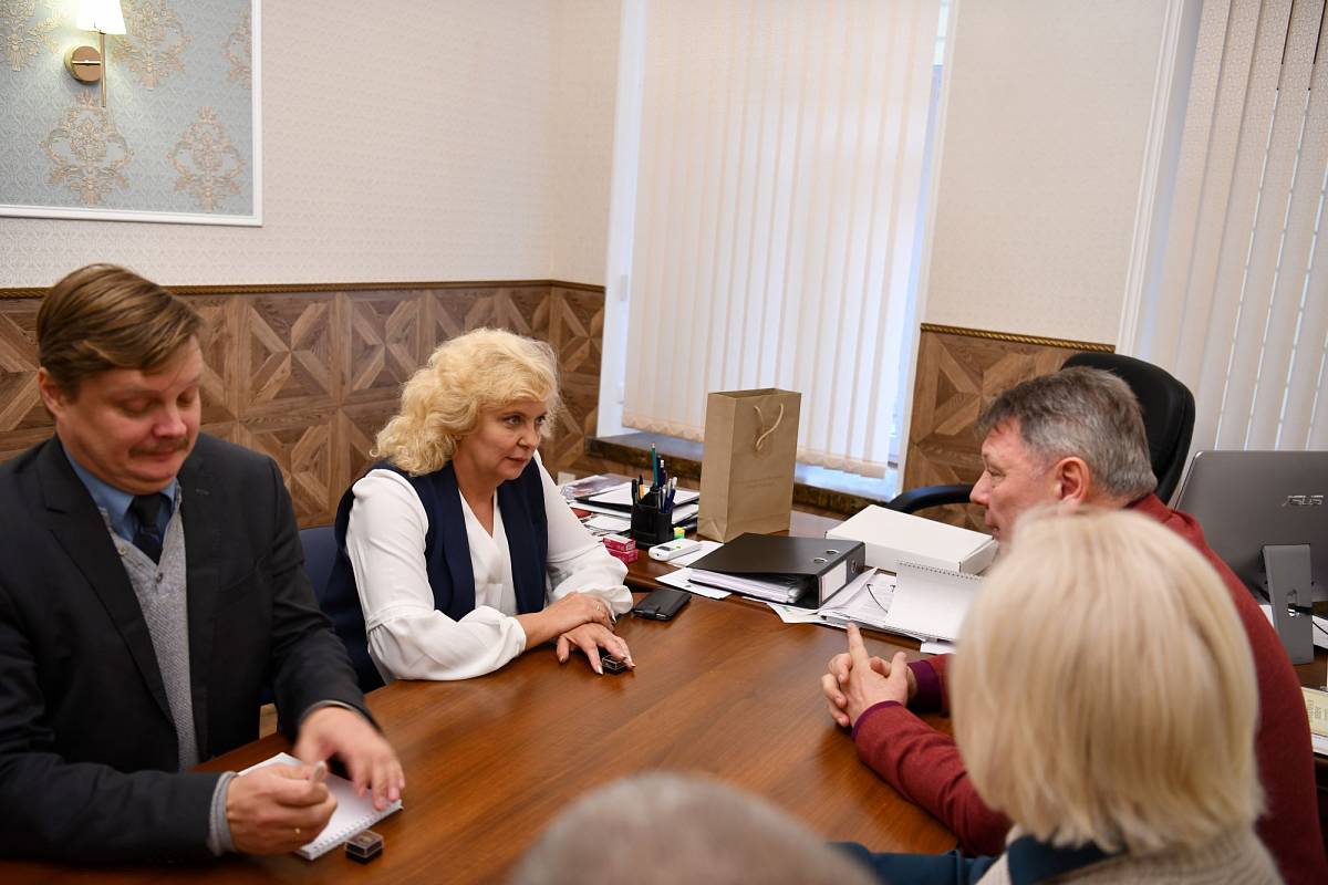 Уполномоченный и Адвокатская палата Петербурга заключили соглашение о сотрудничестве