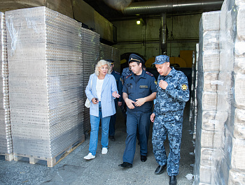 Прием в ИК №5: труд во благо, медицина поневоле и граждане несуществующей страны