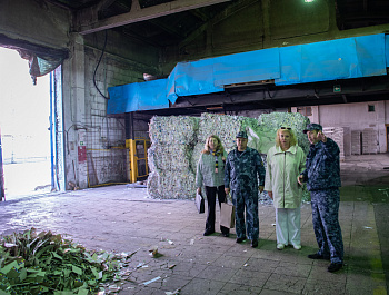 Прием в ИК № 5: аромабомбочки, «макароны по-флотски» и приведение, которое хочет быть легальным