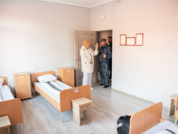 Прием в ИК № 5: аромабомбочки, «макароны по-флотски» и приведение, которое хочет быть легальным
