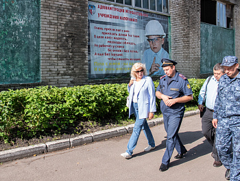 Прием в ИК №5: труд во благо, медицина поневоле и граждане несуществующей страны