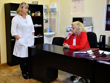 Светлана Агапитова провела прием в больнице закрытого типа