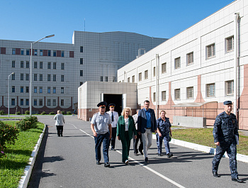 Первый день голосования: иногородние, наблюдатели с «железным здоровьем» и доступность «в ручном режиме»