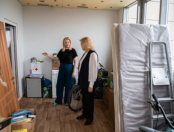 Сопровождение в апельсиновых тонах: «Мы здесь превращаемся в обычных людей»