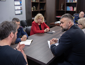 Прием в Исправцентре №1: свадьбы, дети, работа и доступные правила