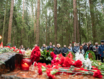 Чтобы ни одно имя не исчезло: Петербург вспоминает жертв политических репрессий