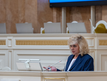 Светлана Агапитова представила петербургским парламентариям ежегодный доклад Уполномоченного 