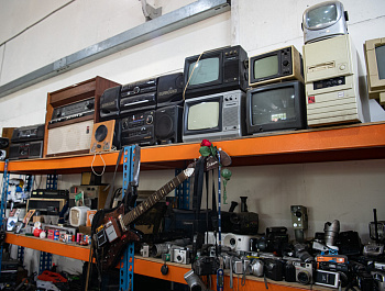 «Экострой»: куда звонить, когда разбился градусник?