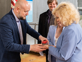 «Экострой»: куда звонить, когда разбился градусник?