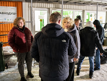 От ужина до душа: как работает один из лучших пунктов обогрева для бездомных