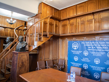 Петербургский Уполномоченный и Университет правосудия узаконили отношения и провели прием граждан