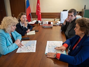 Сестрорецкий технологический колледж – одно из учреждений, где люди с особенностями могут пройти профессиональную подготовку