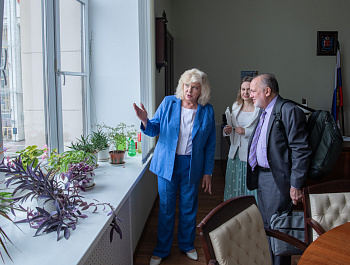 Встреча правозащитников Петербурга и Венесуэлы: Голос совести, Моральный совет и количество ветвей власти