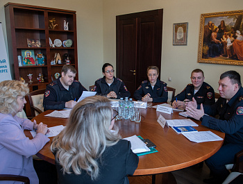 Системные проблемы районных изоляторов «с позиции человечности и реалистичности»