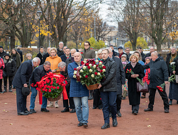 Трагические уроки истории: В Петербурге вспоминают жертв политических репрессий